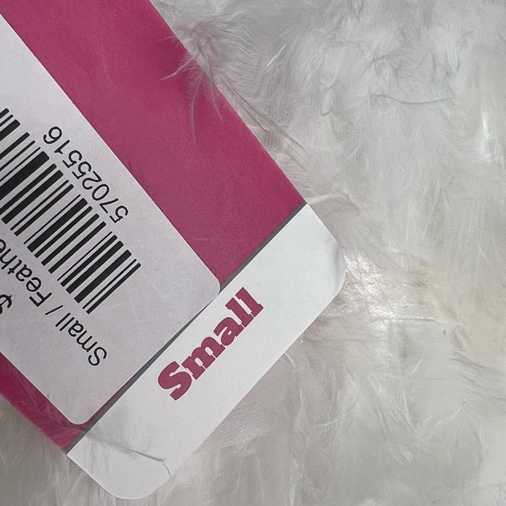 White Feathered Mini Skirt, Size: Small - Picture 5 of 6